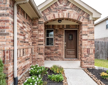 8314 Broadleaf Avenue - Photo Thumbnail 2