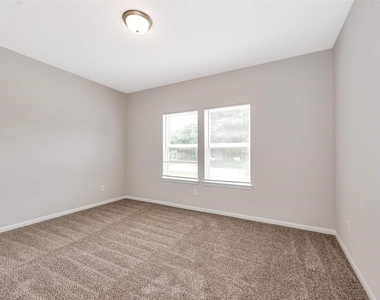 65 Road 5243 - Photo Thumbnail 11