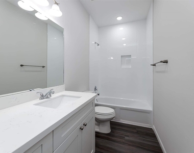 65 Road 5243 - Photo Thumbnail 13