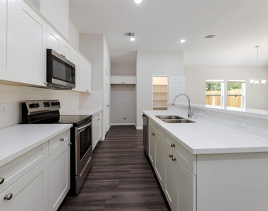 65 Road 5243 - Photo Thumbnail 1