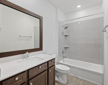 5634 Amber Brook Lane - Photo Thumbnail 32