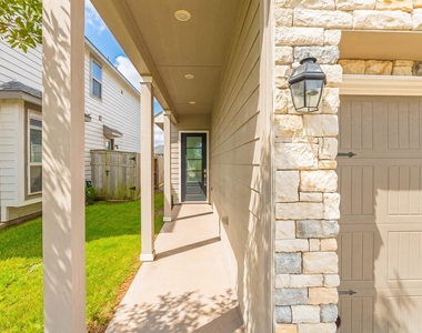 5634 Amber Brook Lane - Photo Thumbnail 2