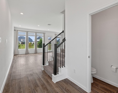 5634 Amber Brook Lane - Photo Thumbnail 6
