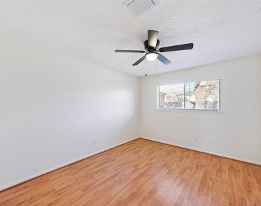 14006 Briarworth Drive - Photo Thumbnail 17
