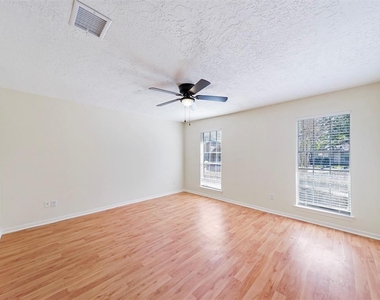 14006 Briarworth Drive - Photo Thumbnail 13