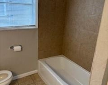1417 Bland Street - Photo Thumbnail 15