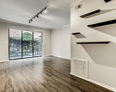 2400 N Braeswood Boulevard - Photo Thumbnail 4