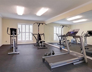 2400 N Braeswood Boulevard - Photo Thumbnail 17