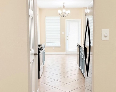 20810 Balmoral Glen Lane - Photo Thumbnail 5