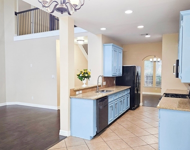 20810 Balmoral Glen Lane - Photo Thumbnail 8