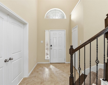 23207 Verita Court - Photo Thumbnail 4
