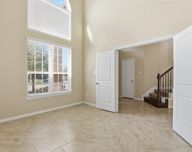 23207 Verita Court - Photo Thumbnail 5