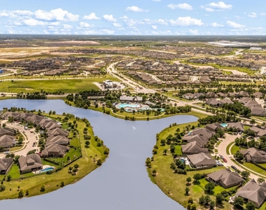 2122 Germander Lane - Photo Thumbnail 31