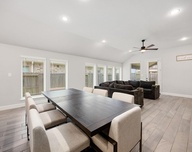 2122 Germander Lane - Photo Thumbnail 9