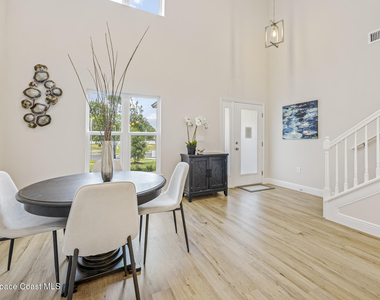 168 Hidden Woods Place - Photo Thumbnail 2