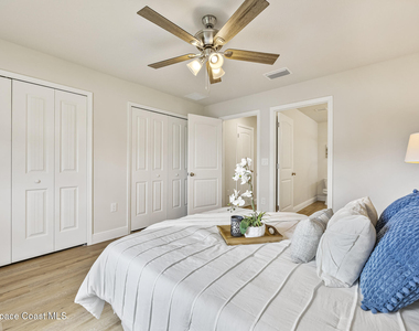 168 Hidden Woods Place - Photo Thumbnail 12