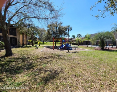 100 Summer Place - Photo Thumbnail 16