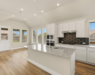 430 Rita Blanca Drive - Photo Thumbnail 14