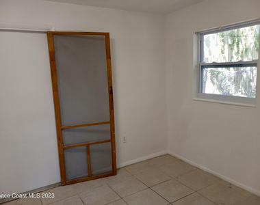 354 Hibiscus Avenue - Photo Thumbnail 4