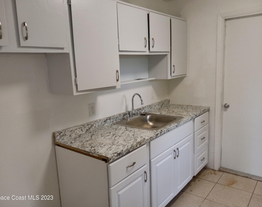 354 Hibiscus Avenue - Photo Thumbnail 3