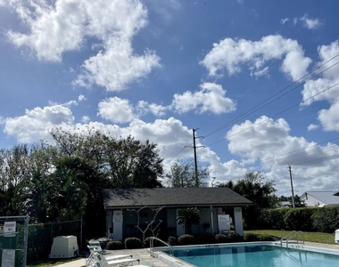 113 Kristi Drive - Photo Thumbnail 8