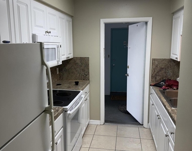 8401 N Atlantic Avenue - Photo Thumbnail 3
