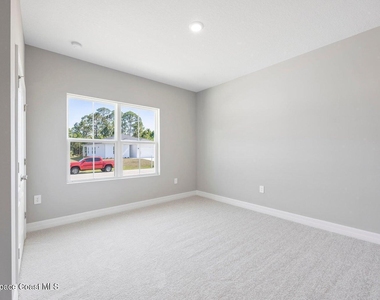 495 Harrison Street Sw - Photo Thumbnail 3