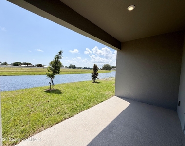 826 Castleford Avenue Ne - Photo Thumbnail 21
