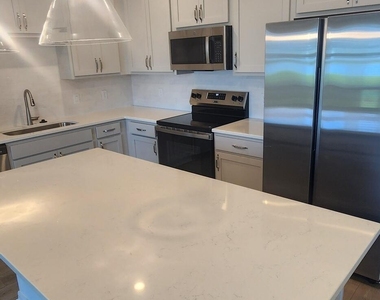 1379 Bluewater Lane - Photo Thumbnail 19