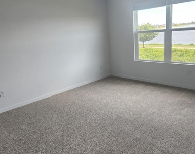 1379 Bluewater Lane - Photo Thumbnail 22
