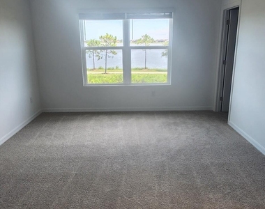 1379 Bluewater Lane - Photo Thumbnail 20