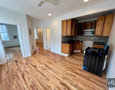 536 Ralph Avenue - Photo Thumbnail 4