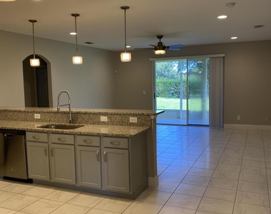 5144 Ivory Way - Photo Thumbnail 2
