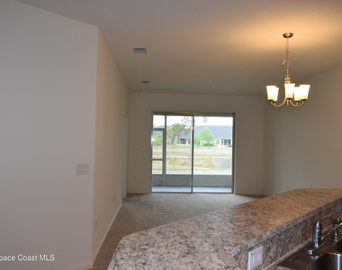 620 Remington Green Drive Se - Photo Thumbnail 5