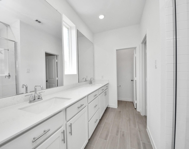 29515 Pondview Drive - Photo Thumbnail 33