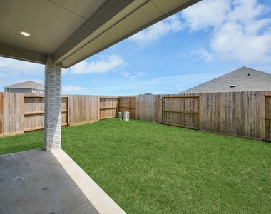 29515 Pondview Drive - Photo Thumbnail 6