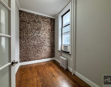 Avenue B - Photo Thumbnail 7