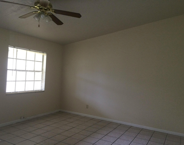 814 Poinciana Street - Photo Thumbnail 5