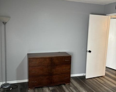 800 N Fiske Boulevard - Photo Thumbnail 11