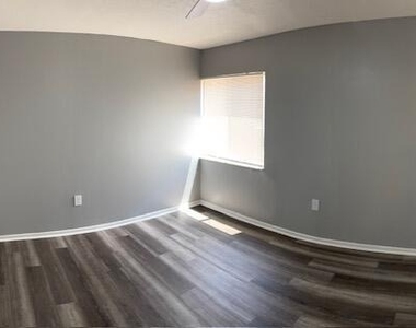 800 N Fiske Boulevard - Photo Thumbnail 8