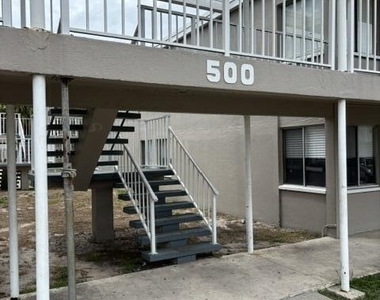 800 N Fiske Boulevard - Photo Thumbnail 1