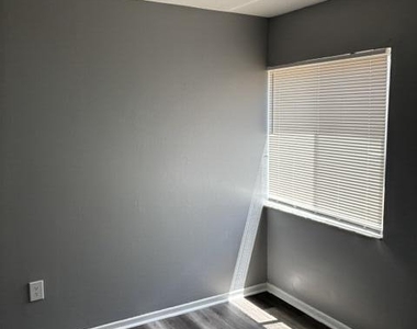 800 N Fiske Boulevard - Photo Thumbnail 10
