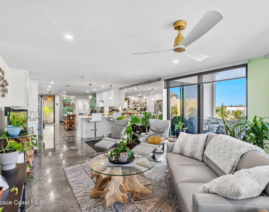 700 Wave Crest Avenue - Photo Thumbnail 16