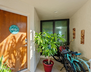 700 Wave Crest Avenue - Photo Thumbnail 7