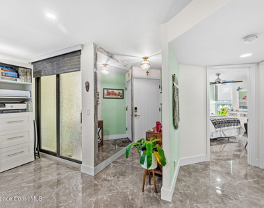 700 Wave Crest Avenue - Photo Thumbnail 8