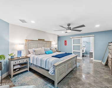 700 Wave Crest Avenue - Photo Thumbnail 21