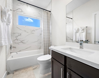 4508 Trevor Park Lane - Photo Thumbnail 30