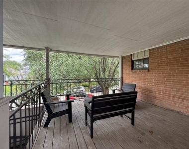 1801 Cortlandt Street - Photo Thumbnail 6