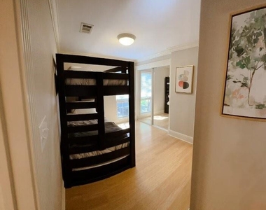 38 Martha Lane - Photo Thumbnail 11
