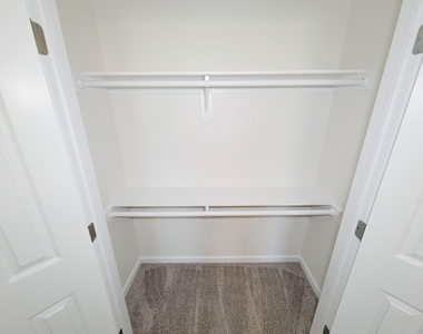 413 S Market Street - Photo Thumbnail 19